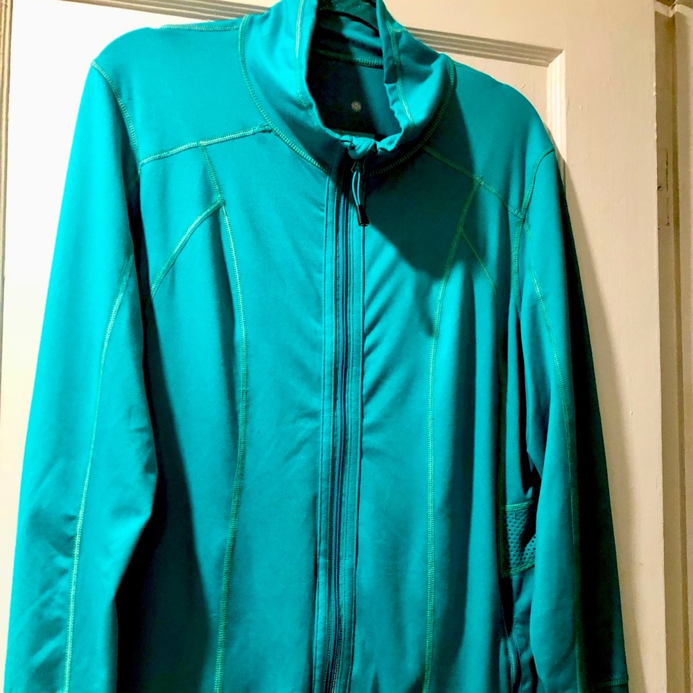 Previously worn athletic XXL turquoise color top/jacket